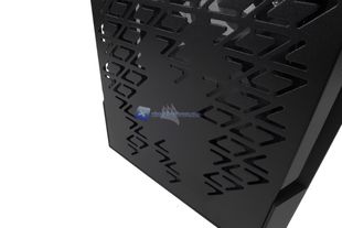 Corsair Graphite 220T RGB 9