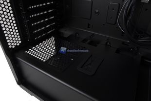 Corsair Graphite 220T RGB 21