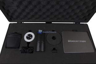 Razer Seiren X Razer Kiyo 6